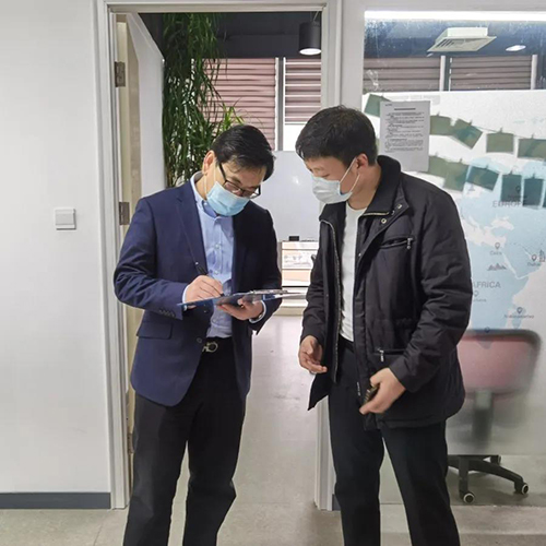 筑牢安全生產(chǎn)防線 織密疫情防控網(wǎng)絡(luò)-7.jpg