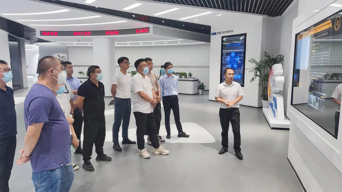 祖沖之攻關(guān)計(jì)劃服務(wù)昆山特色產(chǎn)業(yè)創(chuàng)新集群 -智能制造專場云上技術(shù)成果推介活動(dòng)成功舉辦-3.jpg