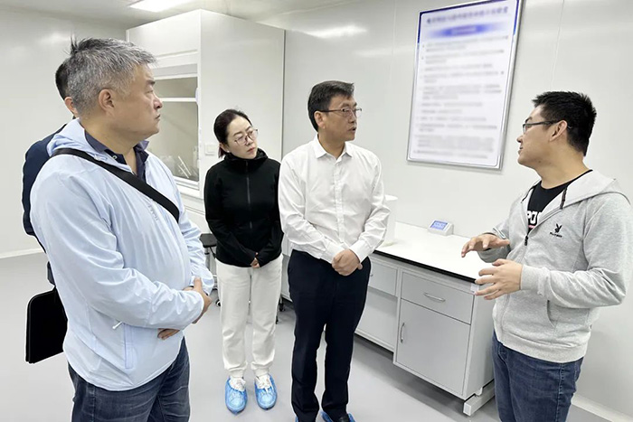 工研院赴西安交通大學(xué)開展“產(chǎn)業(yè)-創(chuàng)新-服務(wù)”三位一體聯(lián)合科技招商活動 -3.jpg